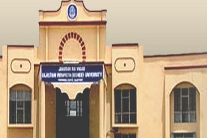 https://cache.careers360.mobi/media/colleges/social-media/media-gallery/41434/2021/11/6/Campus  View of Department of Computer Science and Information Technology Janardan Rai Nagar Rajasthan Vidyapeeth Udaipur_Campus-View.png